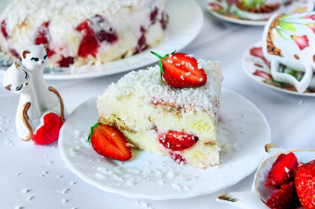 Aspic cake with fruit