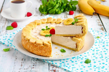 Cottage cheese and banana shortbread pie