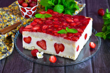 Strawberry pastry