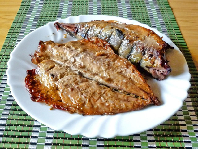 Barbecue fish in marinade