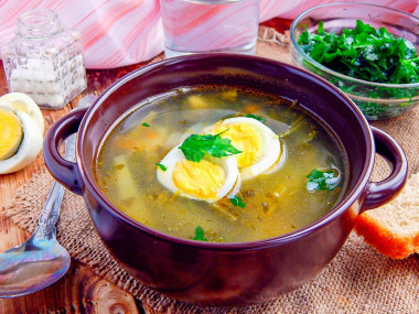 Sorrel soup with egg classic