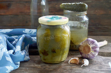 Sour pickles for winter in jars without vinegar