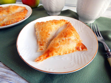 Puff pastry with apples