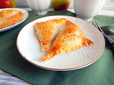 Puff pastry with apples