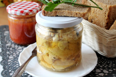 Stewed chicken in a jar