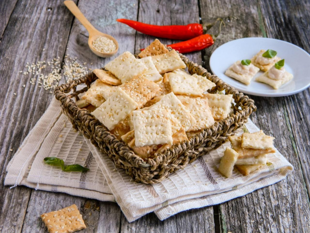 Sesame cracker