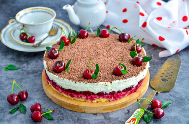 Cherry cake is a Heavenly Delight