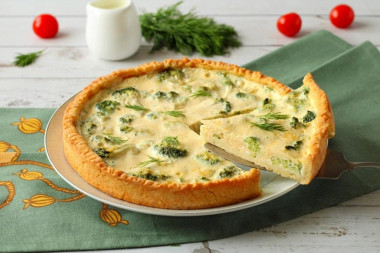 Quiche with broccoli