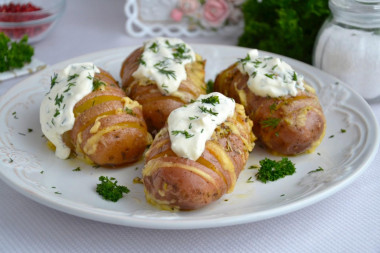 Potato accordion with cheese