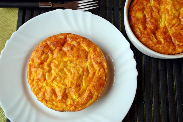 Carrot casserole with cottage cheese