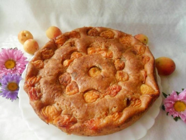 Apricot jam pie