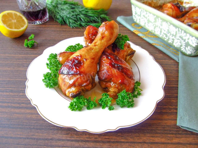 Chicken legs in soy-honey sauce