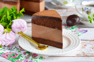 Chocolate sponge mousse cake