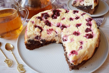 Brownies with cottage cheese and cherries