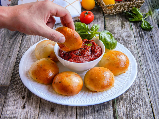 Pizza in a bun - Bocconcini di pizza