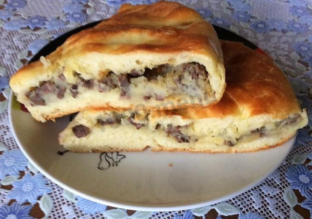 Liver pie and potatoes