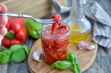 Dried bell peppers for winter