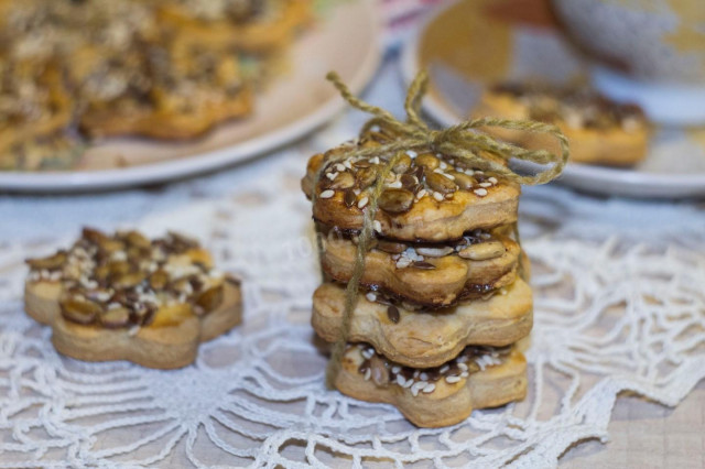 Cookies with sesame seeds and sesame seeds