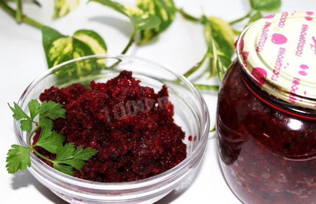 Beetroot caviar for winter