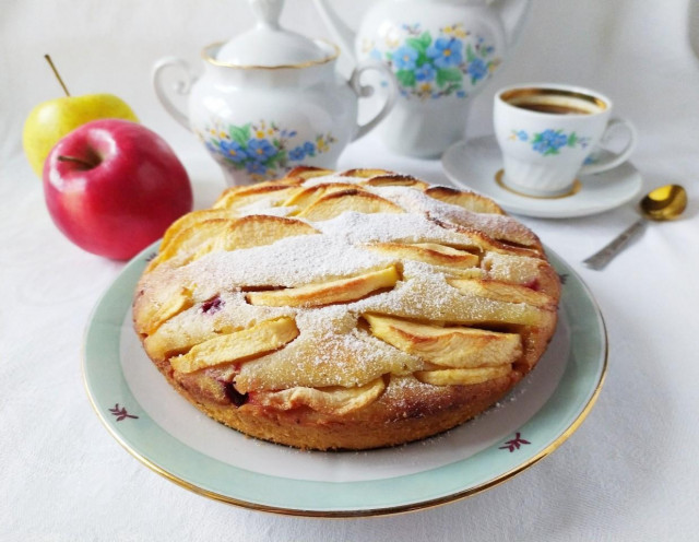 Breton apple pie