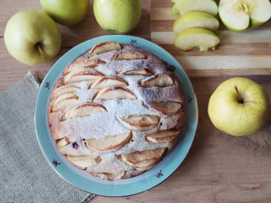 Breton apple pie