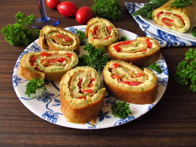 Zucchini roll with tomatoes