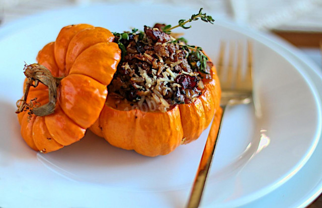 Pumpkin stuffed with rice