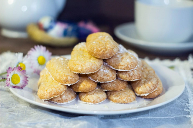 Savoyardi sponge cookies