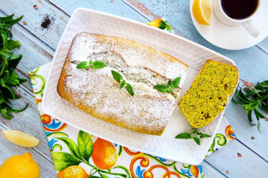 Lemon cupcake with poppy seeds and turmeric