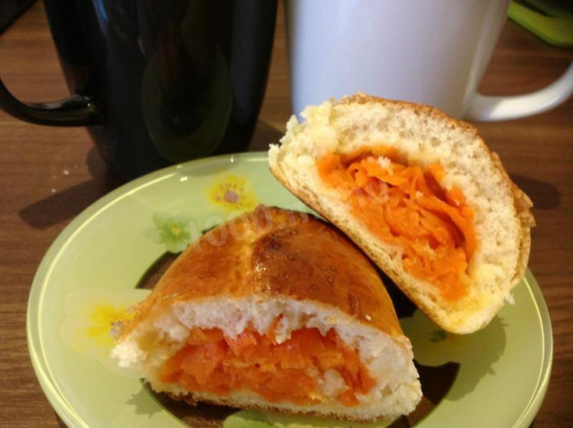 Sweet simple yeast pies stuffed with carrots