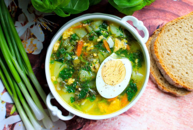 Sorrel and nettle soup with egg