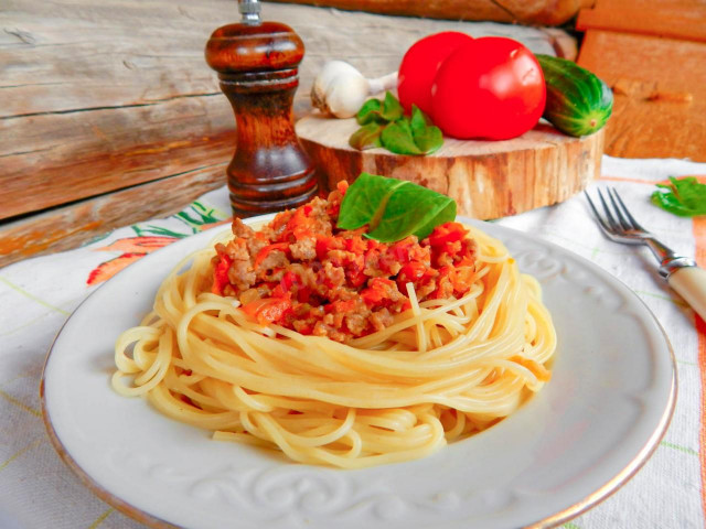 Classic bolognese pasta