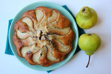 Pear pie with dark chocolate