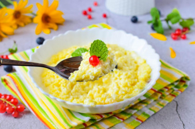 Milk millet porridge in a saucepan