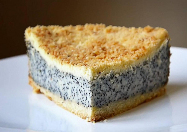 Quarkkuchen - German poppy seed curd