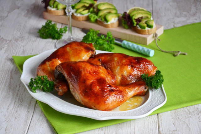 Chicken legs in the oven with a crispy caramel crust