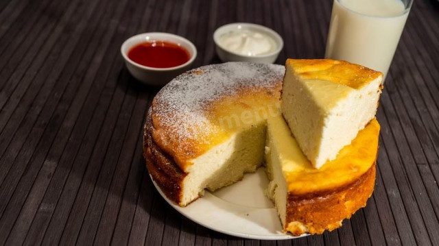 Cottage cheese casserole with starch and vanilla flavor