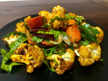 Fried cauliflower salad