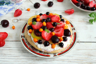 Dessert with fruit and cottage cheese on a flatbread