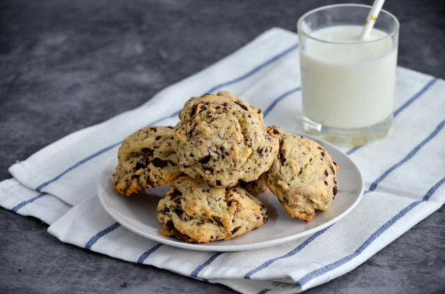 Cookies with chocolate chips