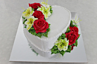 Chocolate Heart Wedding Cake with cream roses