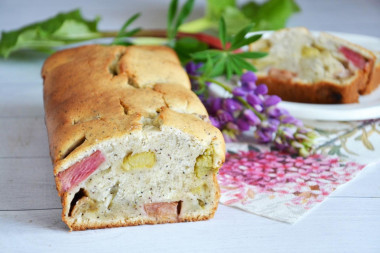 Sour cream cake with rhubarb and poppy seeds