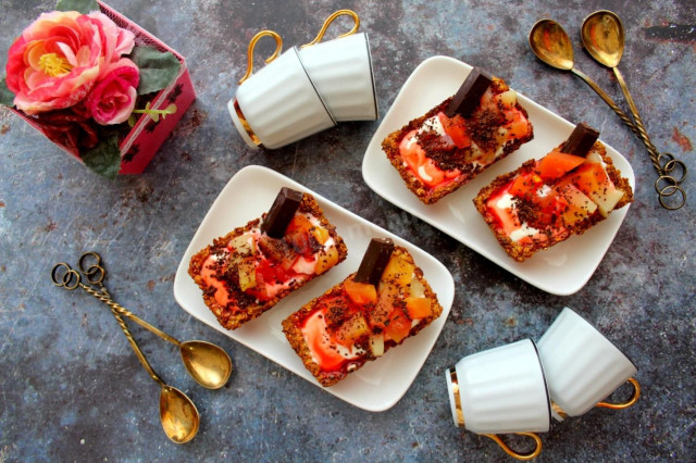 Dessert of oatmeal fruit baskets