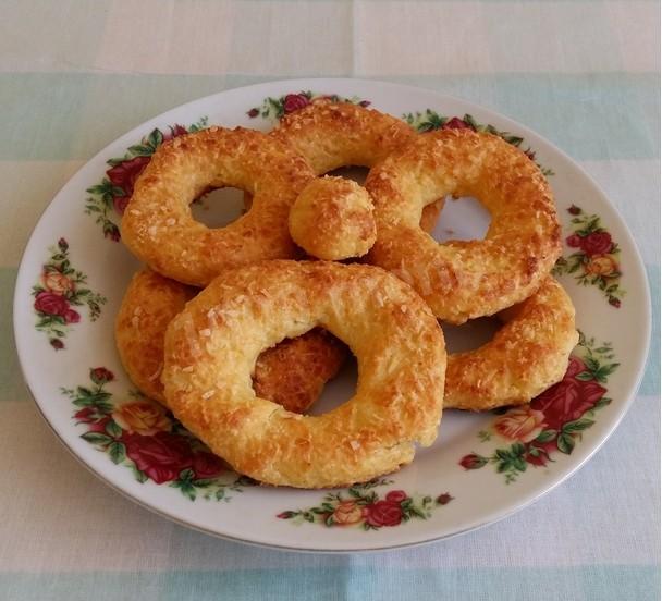 Cottage cheese and coconut rings