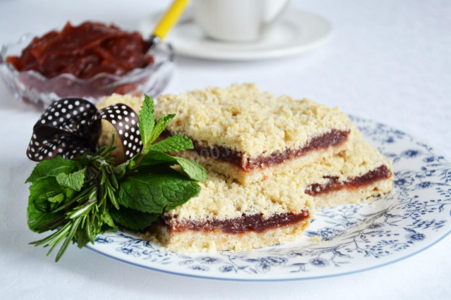 Squares with plum jam