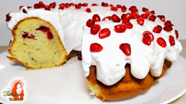 Christmas cupcake with cherries and lemons