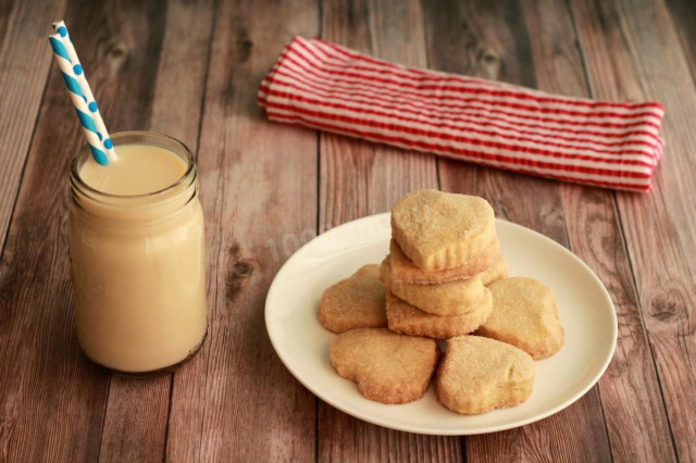 Sour cream cakes with baking powder