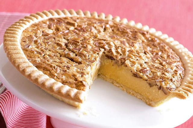 Walnut pie