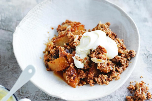 Pear crumble