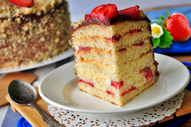 Milk girl cake with strawberries